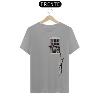 Nome do produtoCamiseta Banksy - Janela 