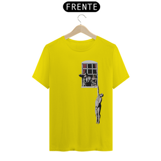 Nome do produtoCamiseta Banksy - Janela 