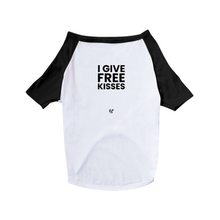 Nome do produtoDog T-shirt Free Kisses