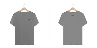Nome do produtoT-Shirt Versátil Classic Estampa Preta PLUS SIZE