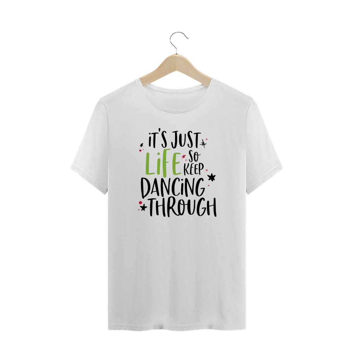 Nome do produto: Camiseta Plus Size - So Keep Dancing Through