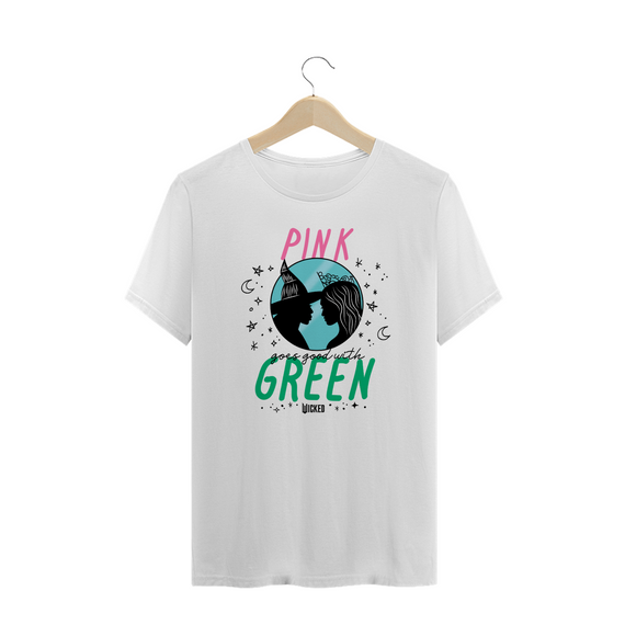 Camiseta Plus Size - Pink Goes Good With Green