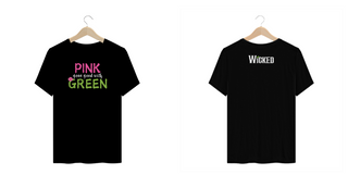 Camiseta Plus Size - Pink Goes Good With Green (Frente e Costas)