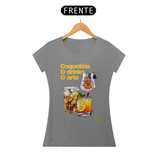 Nome do produtoCamiseta feminina de barman com coqueteis, drinks e arte, com estampa de lindos e deliciosos drinks.