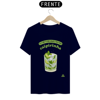 Nome do produtoCamiseta de barman com estampa do tradicional drink brasileiro: caipirinha, e frase 