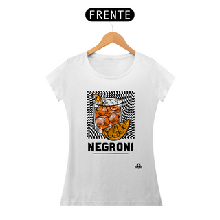 Nome do produtoCamiseta de barman com estampa do famoso drink Negroni.