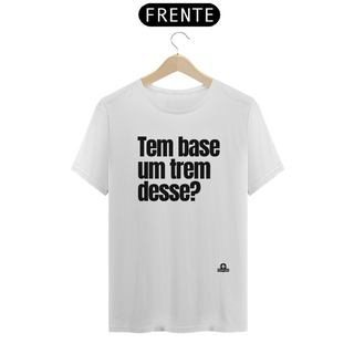 Camiseta com frase 