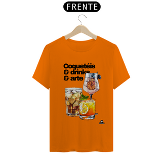 Nome do produtoCamiseta de barman com coqueteis, drinks e arte, com estampa de lindos e deliciosos drinks.