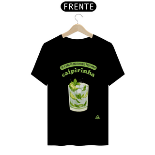 Nome do produtoCamiseta de barman com estampa do tradicional drink brasileiro: caipirinha, e frase 