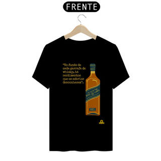 Nome do produtoCamiseta  com estampa de Garrafa de Whisky e frase melancólica 