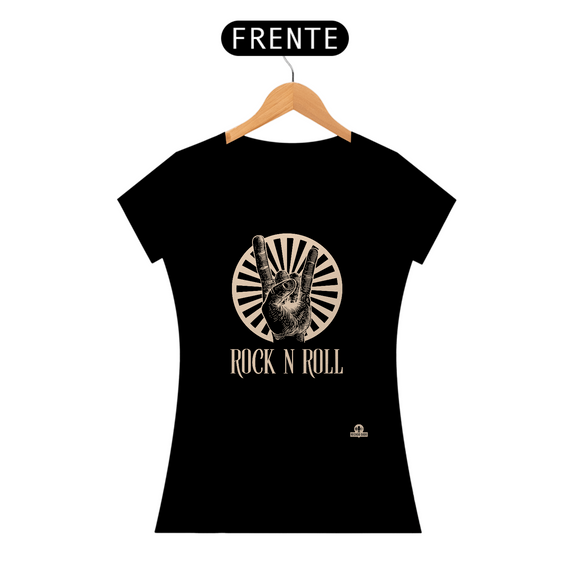 Camiseta feminina com mão chifrinho 