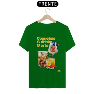 Nome do produtoCamiseta de barman com coqueteis, drinks e arte, com estampa de lindos e deliciosos drinks.