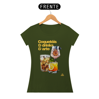 Nome do produtoCamiseta feminina de barman com coqueteis, drinks e arte, com estampa de lindos e deliciosos drinks.