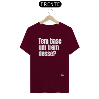 Camiseta com frase 