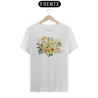 Nome do produtoCamiseta Feminina COLORS Flower with Field