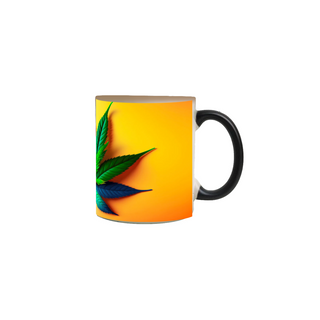 Nome do produtoCaneca Mágica Weed Colorida 