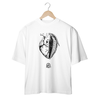 Camiseta Oversized - Coração + Trilobita