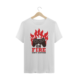 Camiseta Plus Size On Fire