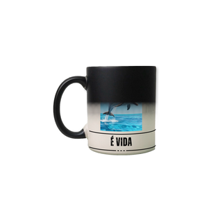 Nome do produtoCaneca Mágica Vida é Movimento, Movimento é Vida - Golfinho