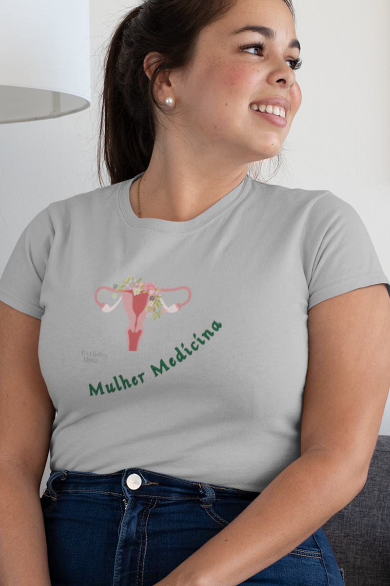 Nome do produto: Camiseta Mulher Medicina Plus Size