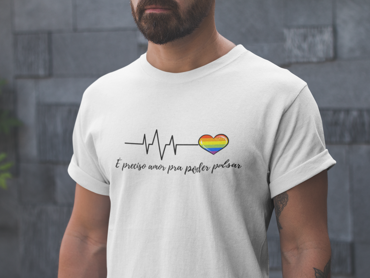 Nome do produto: T- Shirt Quality É preciso amor...