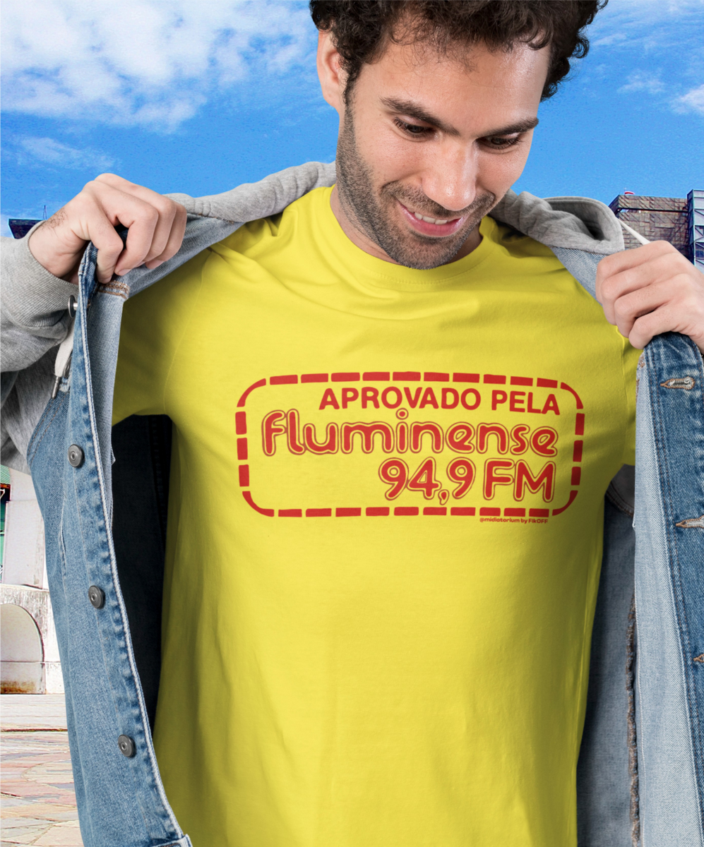 Nome do produto: Camiseta \'Aprovado pela Fluminense FM\'