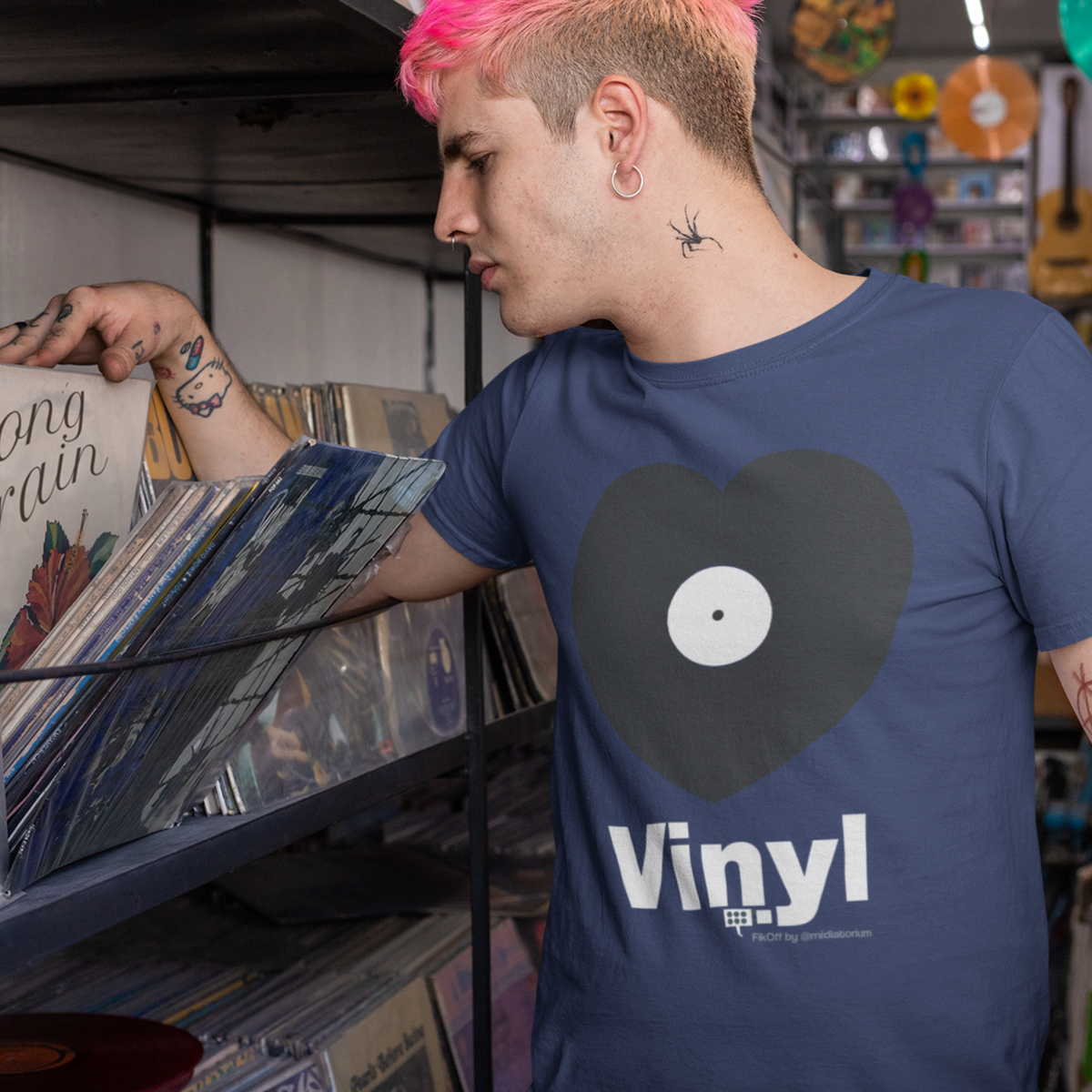 Nome do produto: Camiseta Vinyl Love