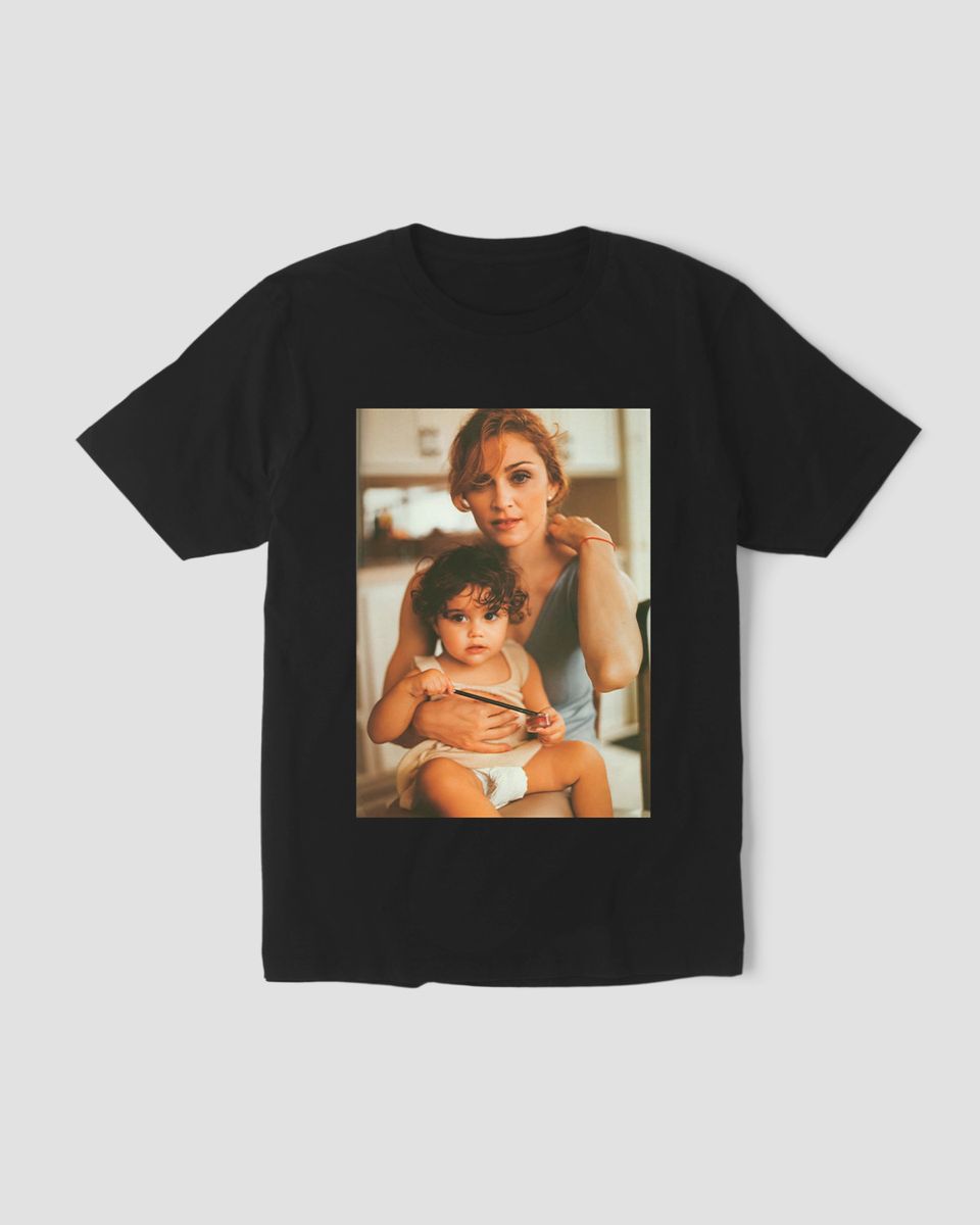Nome do produto: Camiseta Madonna And Lola Mind The Gap Co,