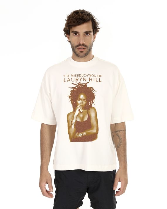 Camiseta Oversized Lauryn Hill Mis Mind The Gap Co.