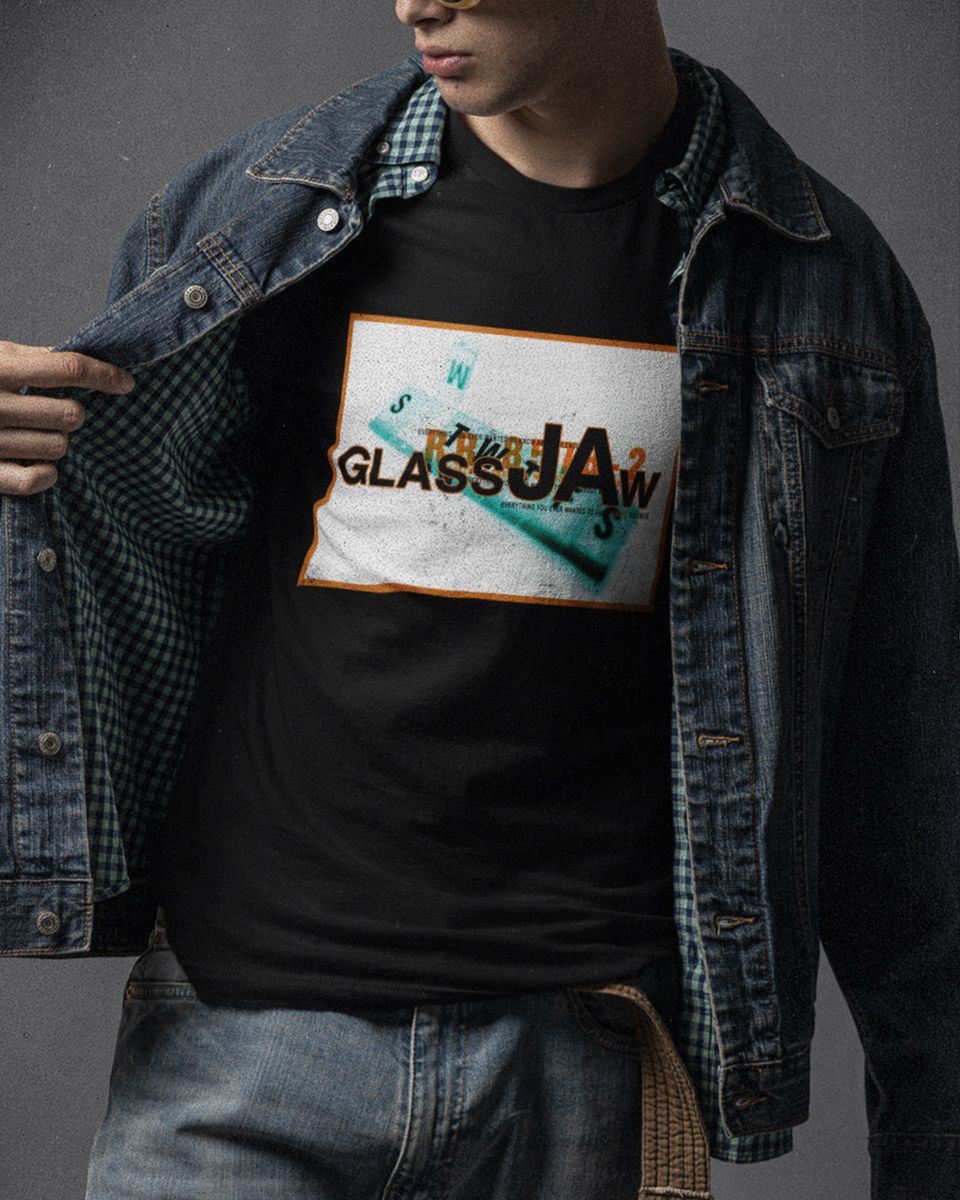 Nome do produto: Camiseta Glassjaw Everything Mind The Gap Co.