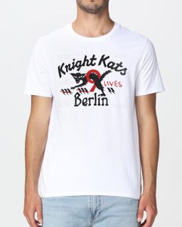 Nome do produtoCamiseta Dave Grohl Foo Fighters Knights Kats White Mind The Gap Co.