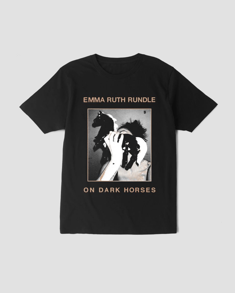 Nome do produto: Camiseta Emma Ruth Rundle Horses Black Mind The Gap Co.