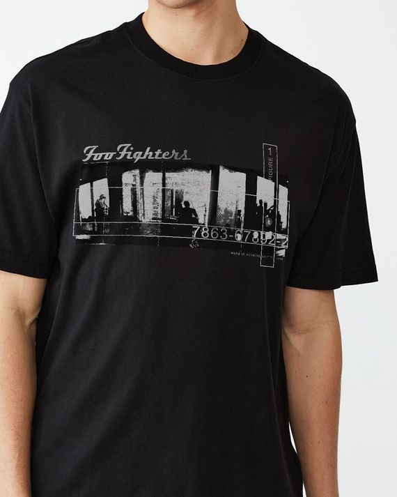 Camiseta Foo Fighters There Mind The Gap Co.