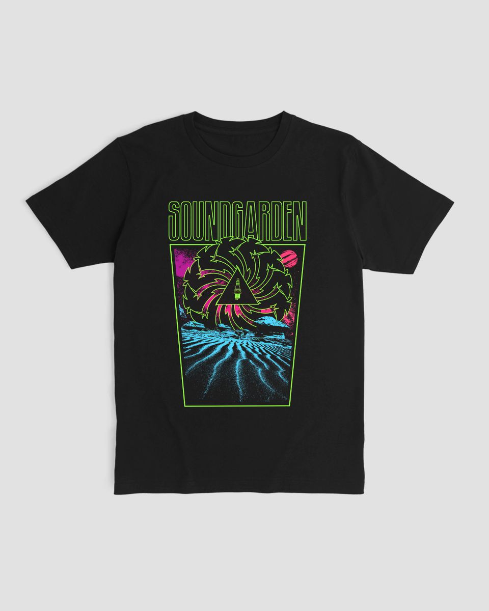 Nome do produto: Camiseta Soundgarden Galaxy Green Mind The Gap Co.