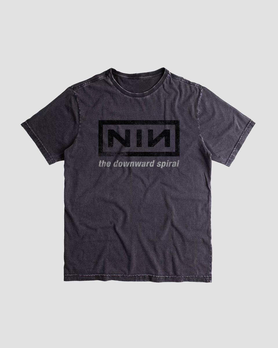 Nome do produto: Camiseta Nine Inch Nails Logo Down Mind The Gap Co.