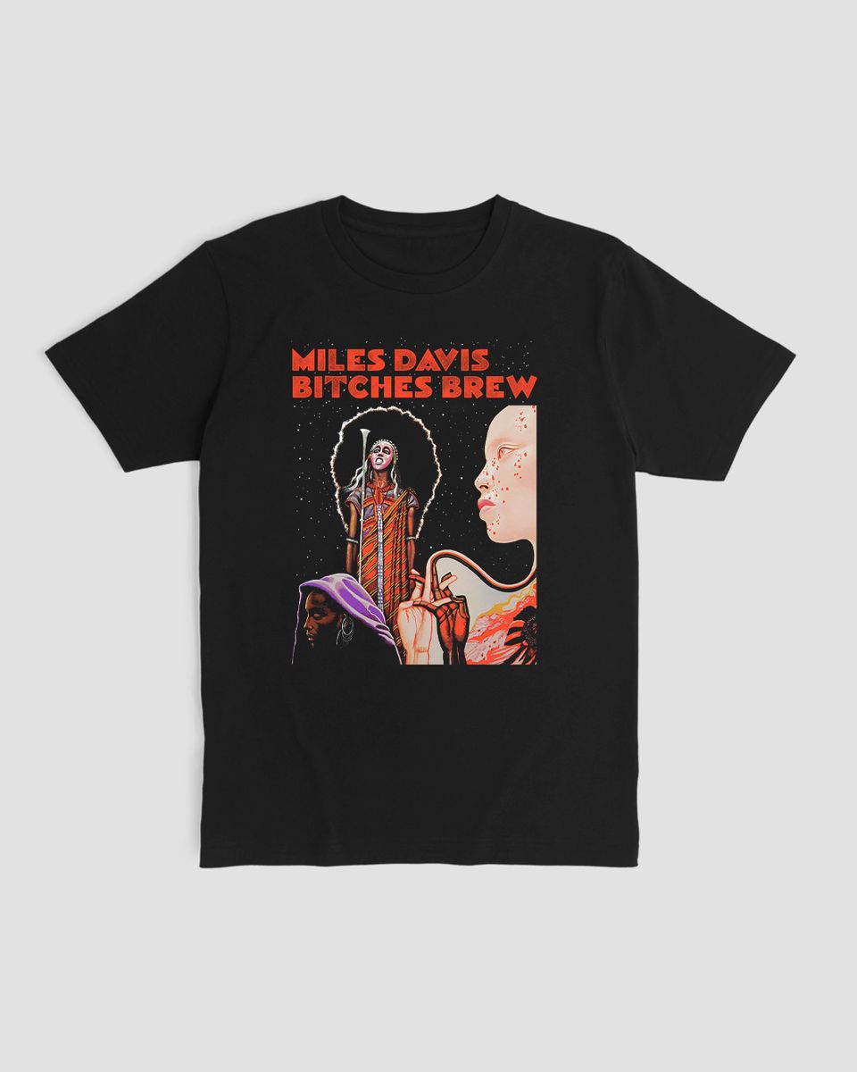 Nome do produto: Camiseta Miles Davis Bitches Mind The Gap Co.