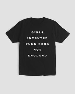 Camiseta Kim Gordon Girls Invented Punk Mind The Gap Co.