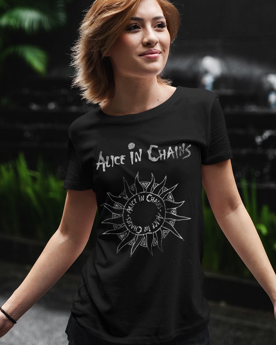 Nome do produto: Camiseta Alice In Chains Logo Mind The Gap Co.