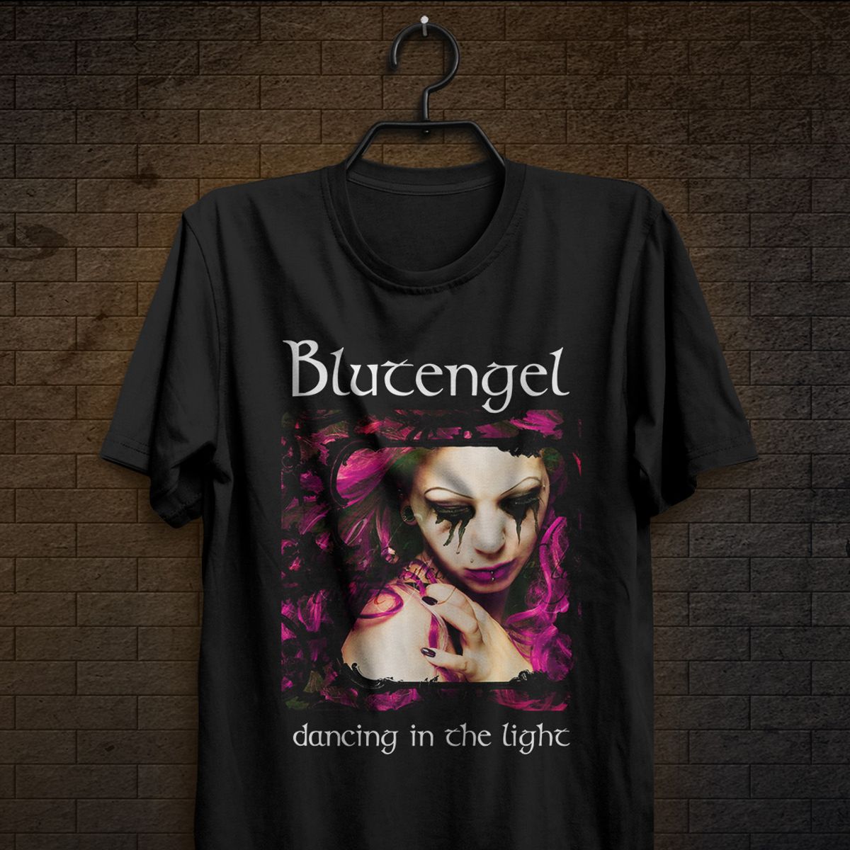 Nome do produto: Camiseta Blutengel - Dancing in the Light