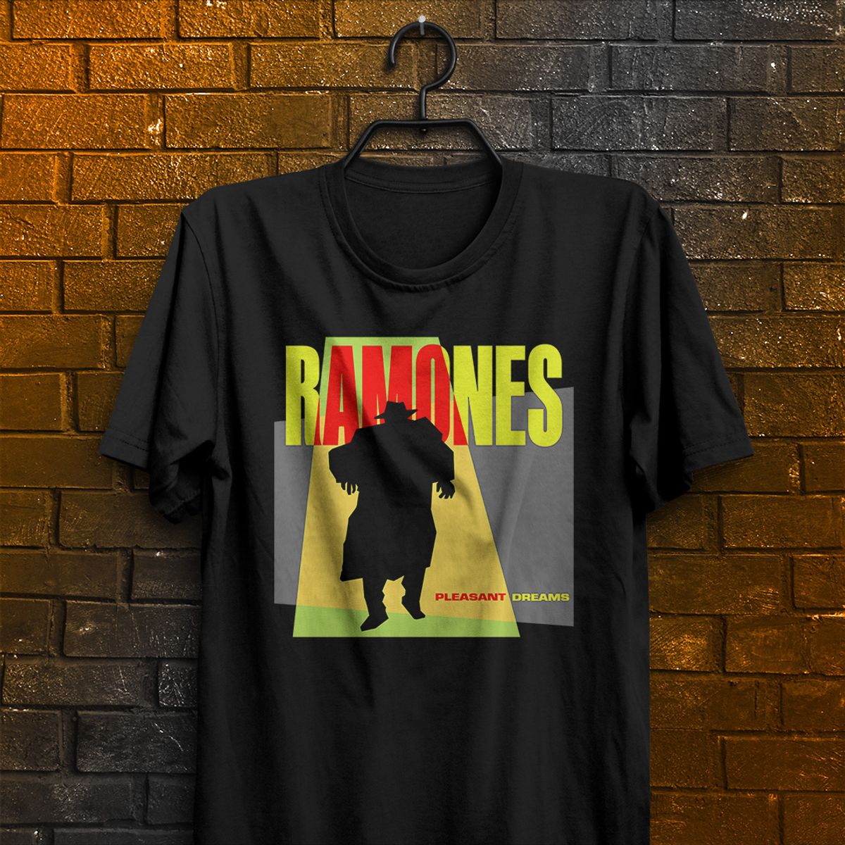 Nome do produto: Camiseta Ramones - Pleasant Dreams