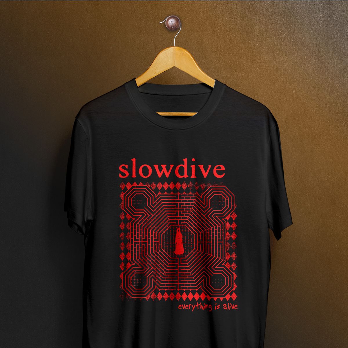 Nome do produto: Camiseta Slowdive - Everything is Alive