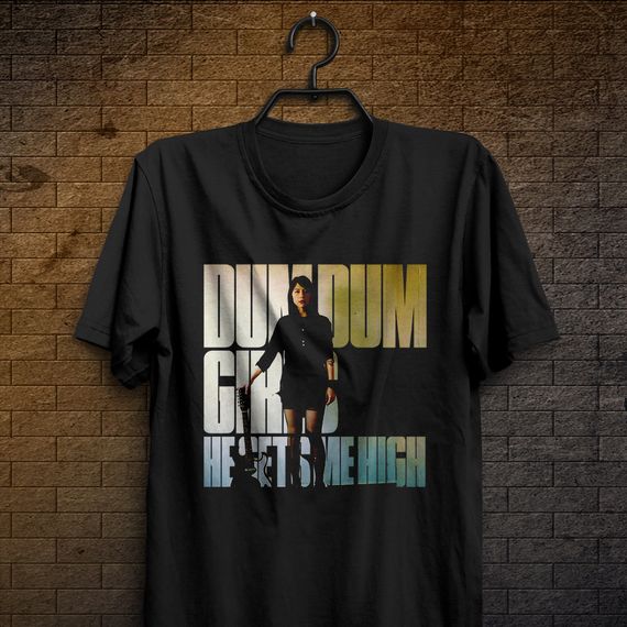 Camiseta Dum Dum Girls - He Gets Me High