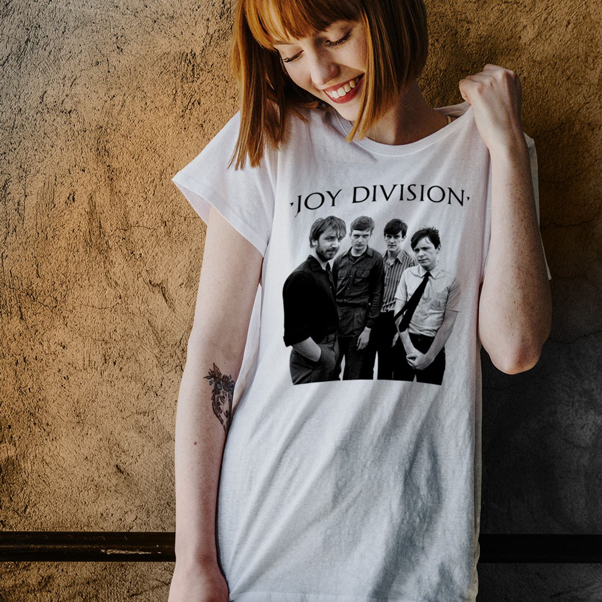 Nome do produto: Baby Look Joy Division - Logo Preto