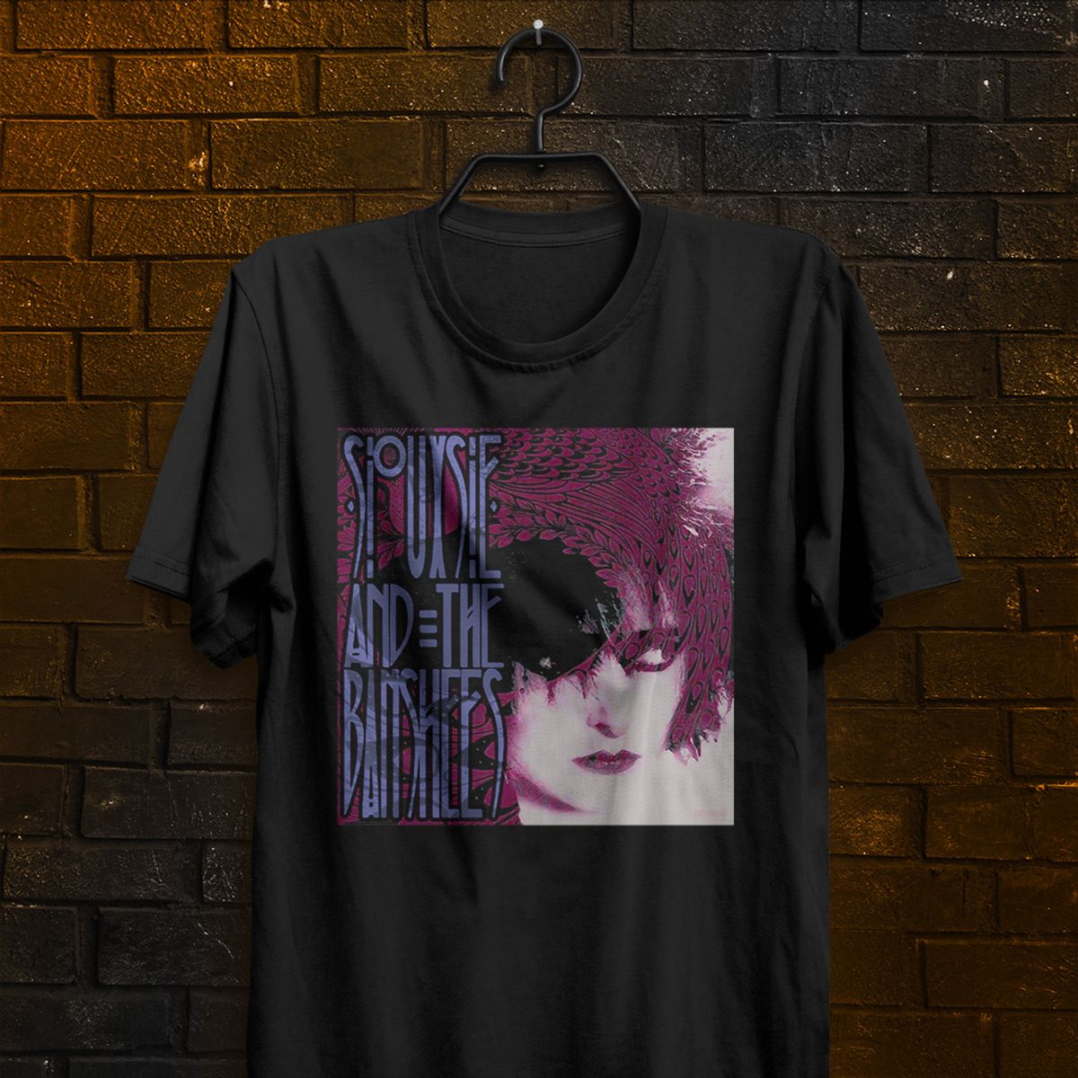 Nome do produto: Camiseta Siouxsie and the Banshees - Spellbound