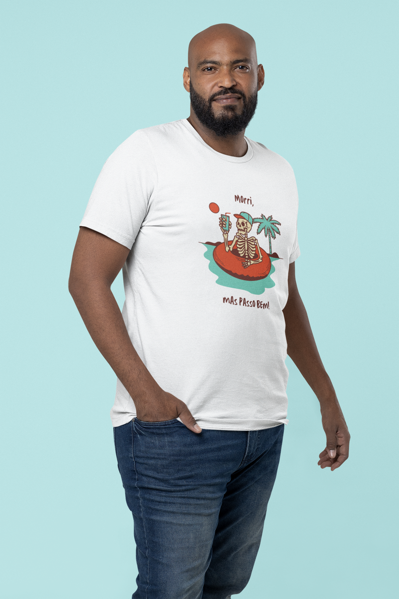 Nome do produtoT-shirt PLUS SIZE Masculina Morri, mas passo bem!