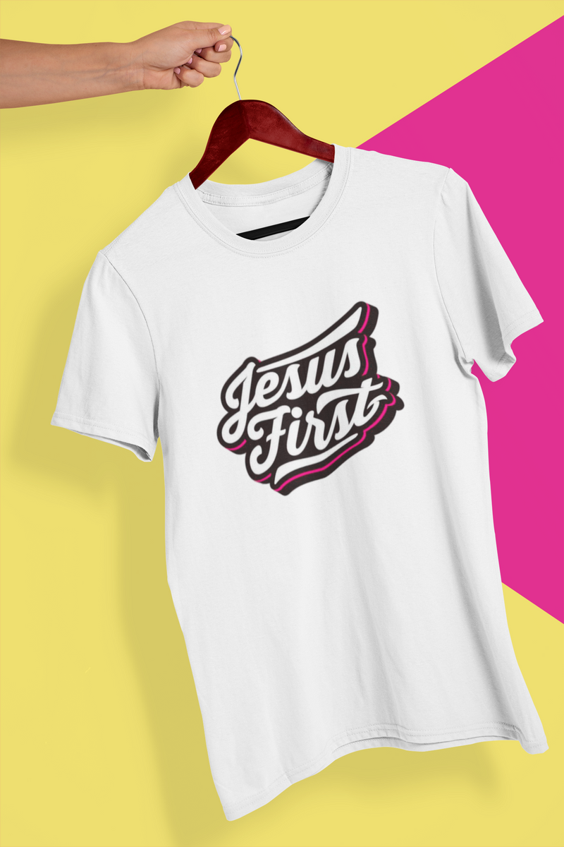 Nome do produto: T-shirt Unissex - Jesus First