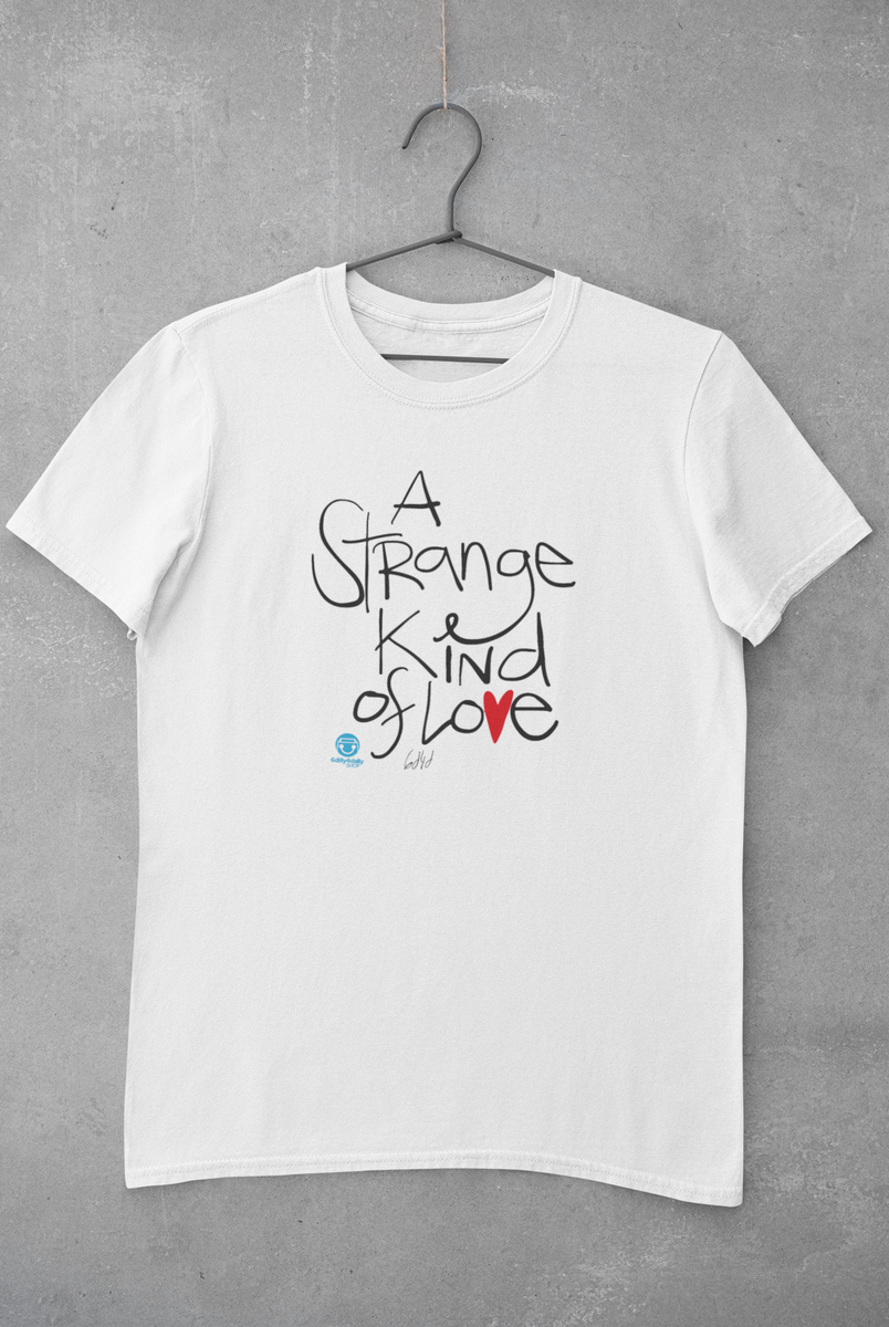 Nome do produto: T Shirt Strange Kind of Love (Estampa Preta)