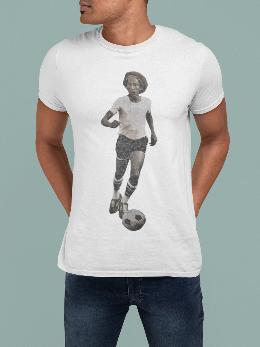 Nome do produto: Camiseta - Bob Marley Futebol 