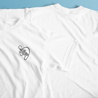 Nome do produtoCamiseta Minimalista Branca - Makima