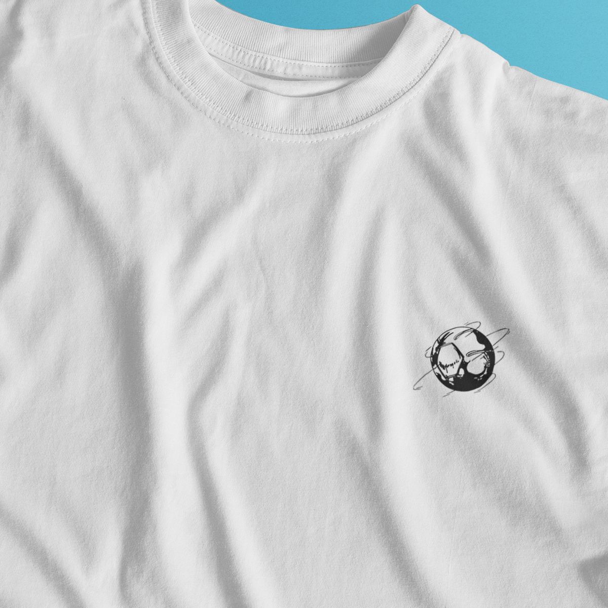 Nome do produto: Camiseta Minimalista Branca - Steel Ball